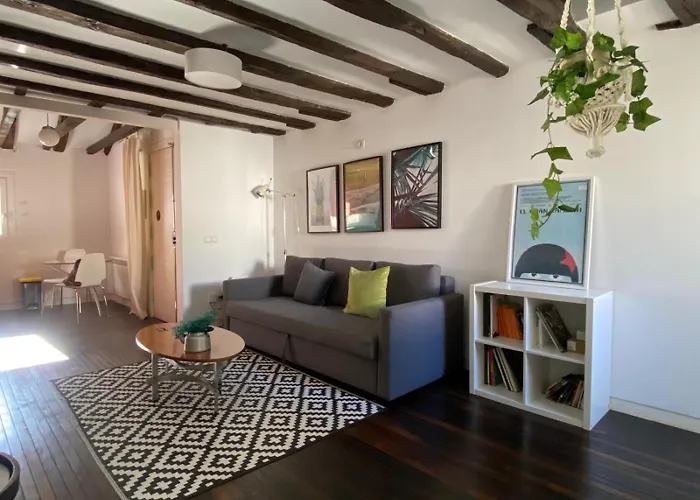 Cozy Duplex In Malasaña - Ac10